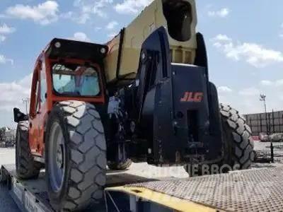JLG 1055 Телескопични товарачи