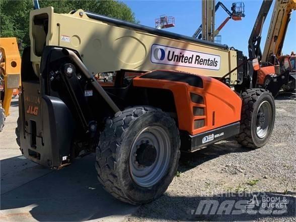 JLG 1055 Телескопични товарачи