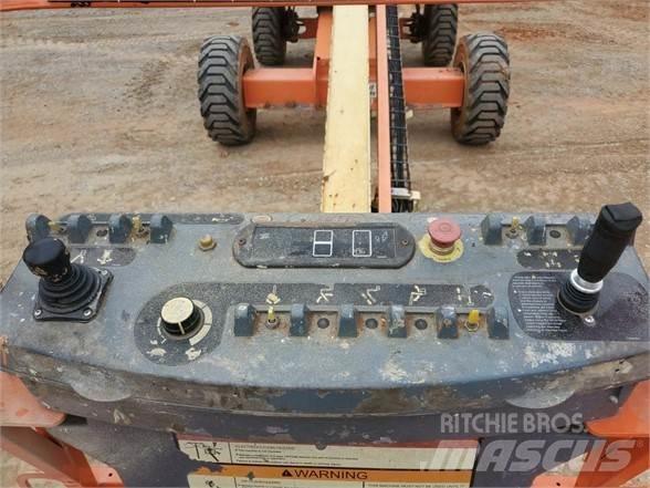 JLG 400S Телескопични повдигачи
