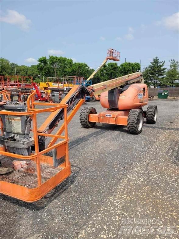 JLG 600AJ Съчленени стрелови подемници