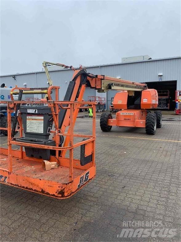 JLG 660SJ Телескопични повдигачи
