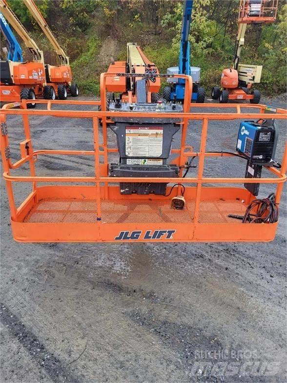 JLG 860SJ Телескопични повдигачи
