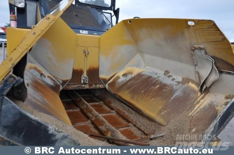 CAT AP655F Машини за асфалт