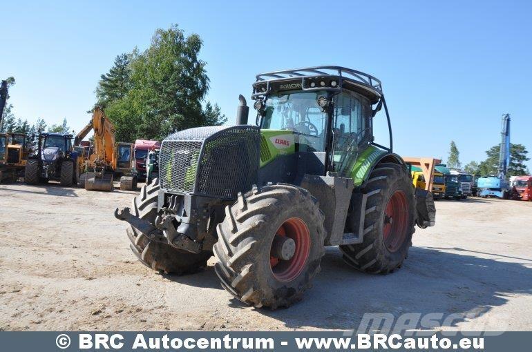 CLAAS Axion 870 Трактори
