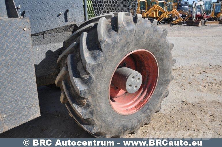 CLAAS Axion 870 Трактори