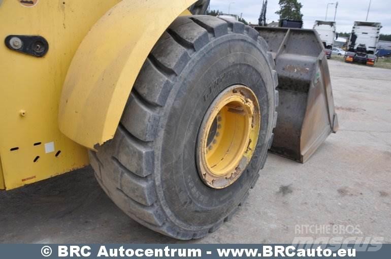 New Holland W270B Колесни товарачи