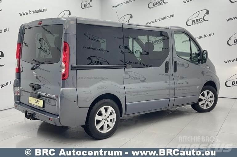 Opel Vivaro Мини бусове