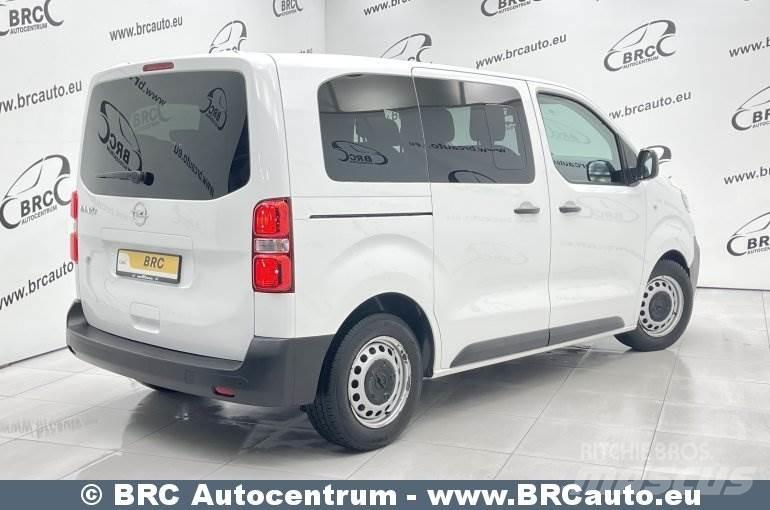 Opel Vivaro Мини бусове
