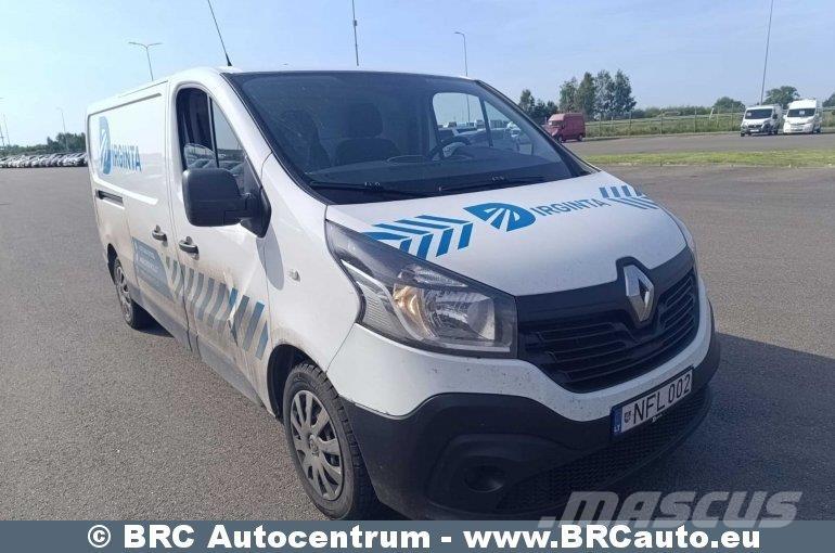 Renault Trafic Фургони
