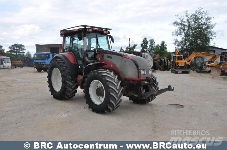 Valtra T190 Трактори