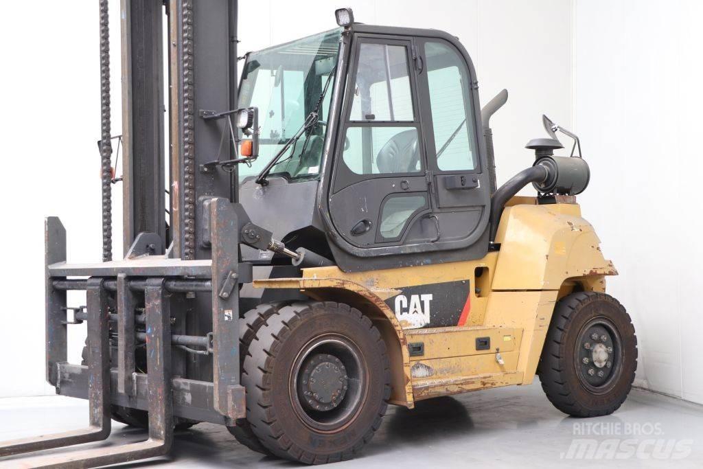 CAT DP90N Дизелови камиони