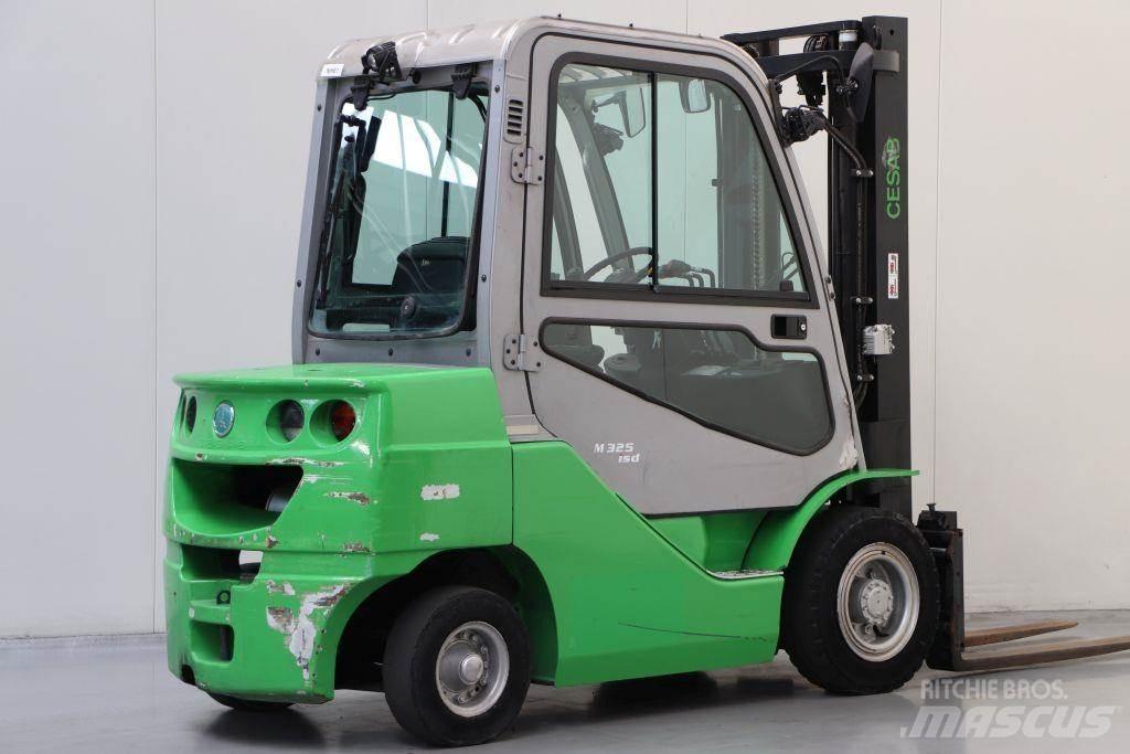 Cesab M325D Дизелови камиони