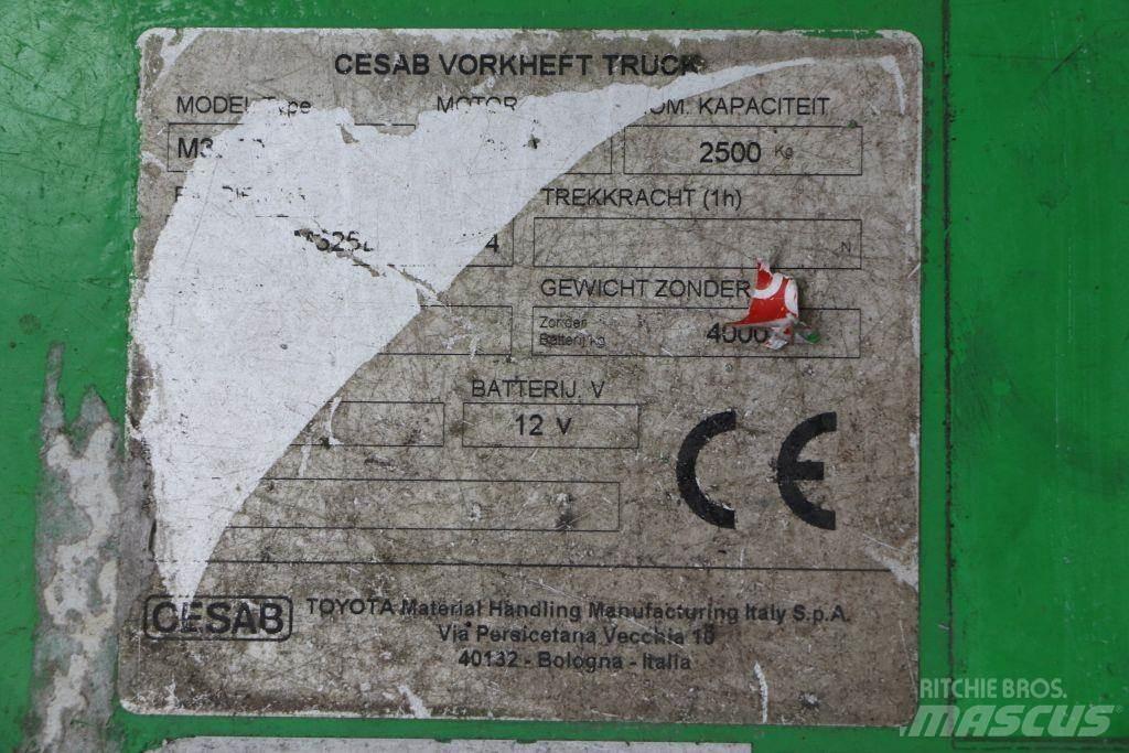 Cesab M325D Дизелови камиони