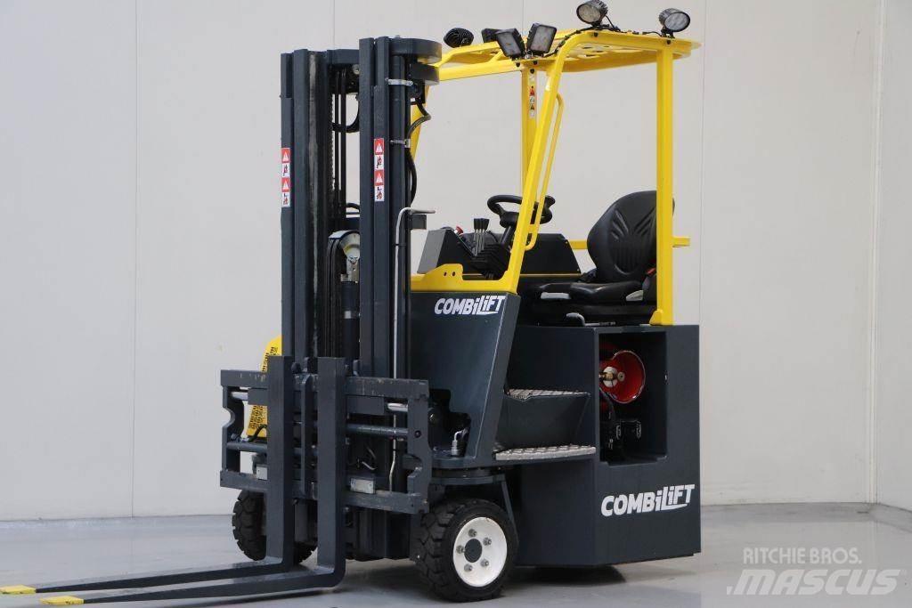 Combilift CB3000 Страничен товарач