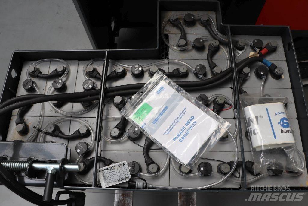 Combilift CBE4000 Страничен товарач