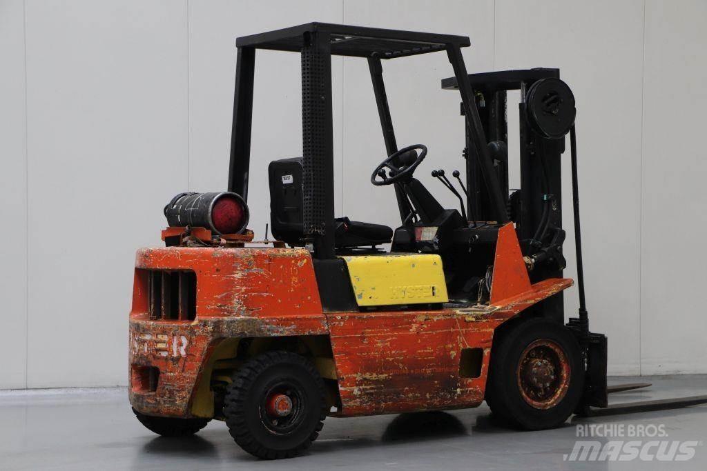 Hyster H2.50XL Камиони с АГУ