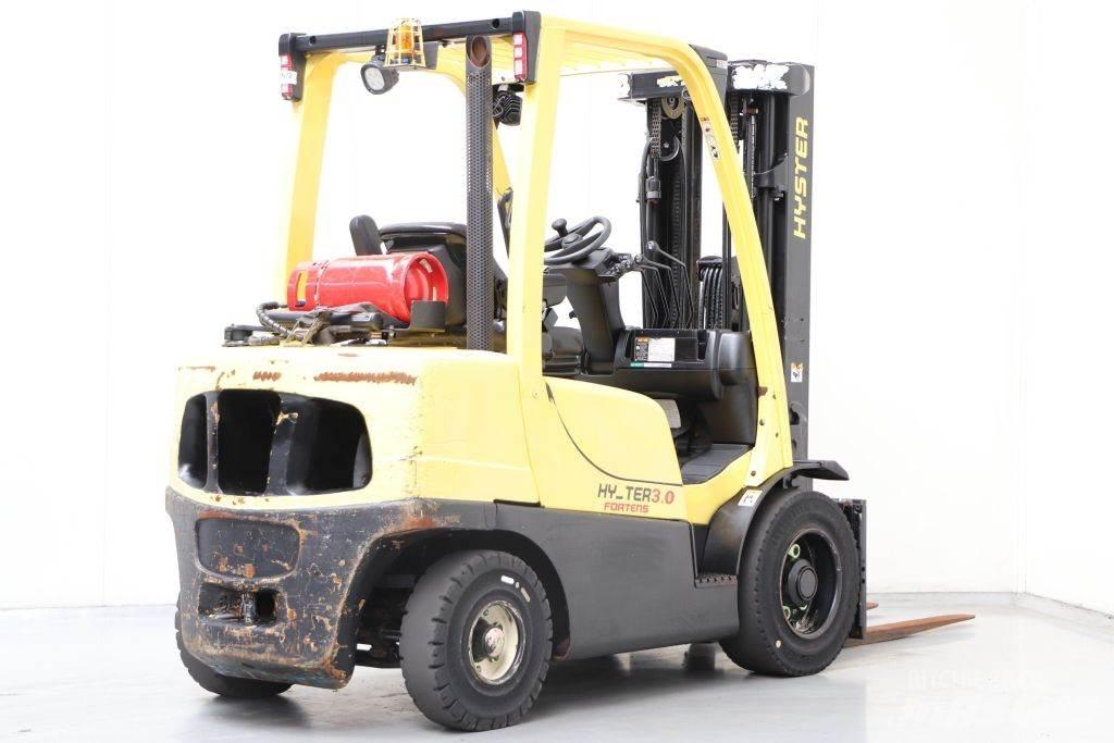 Hyster H3.0FT Камиони с АГУ