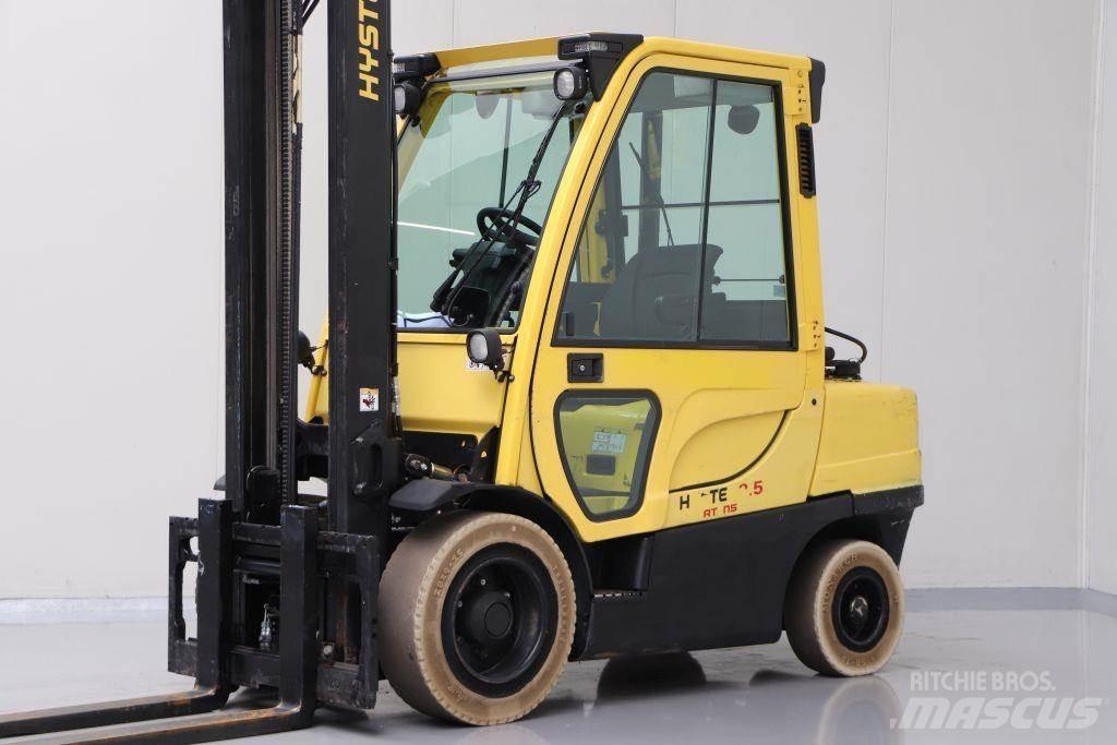 Hyster H3.5FT Камиони с АГУ