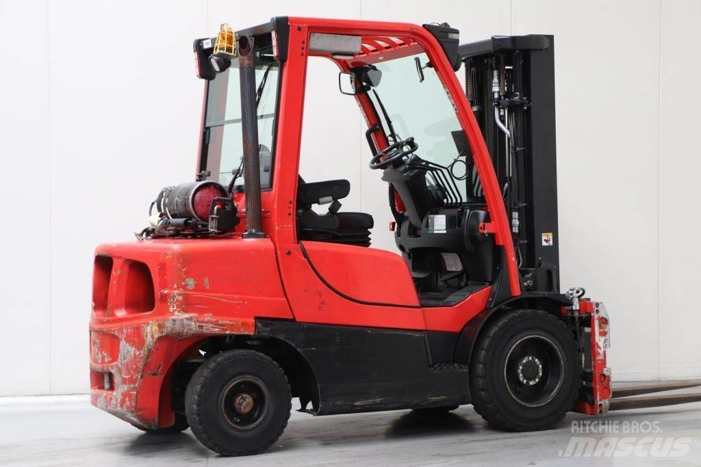Hyster H3.5FT Камиони с АГУ