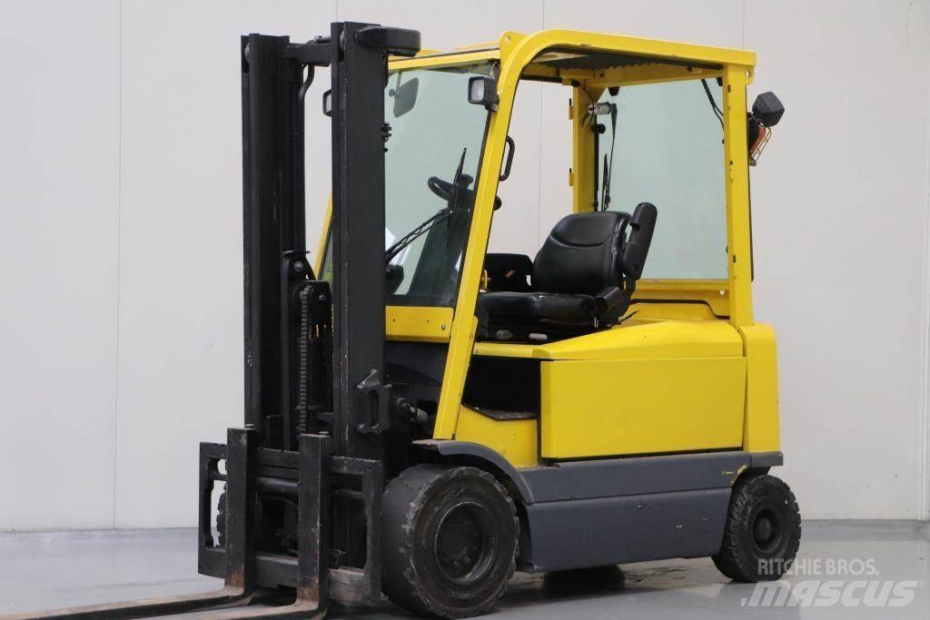 Hyster J3.00XM Електрически вилични кари-повдигачи