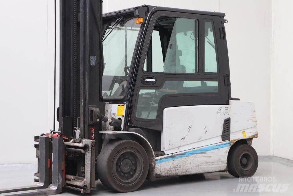 Hyundai 40B-9 Електрически вилични кари-повдигачи