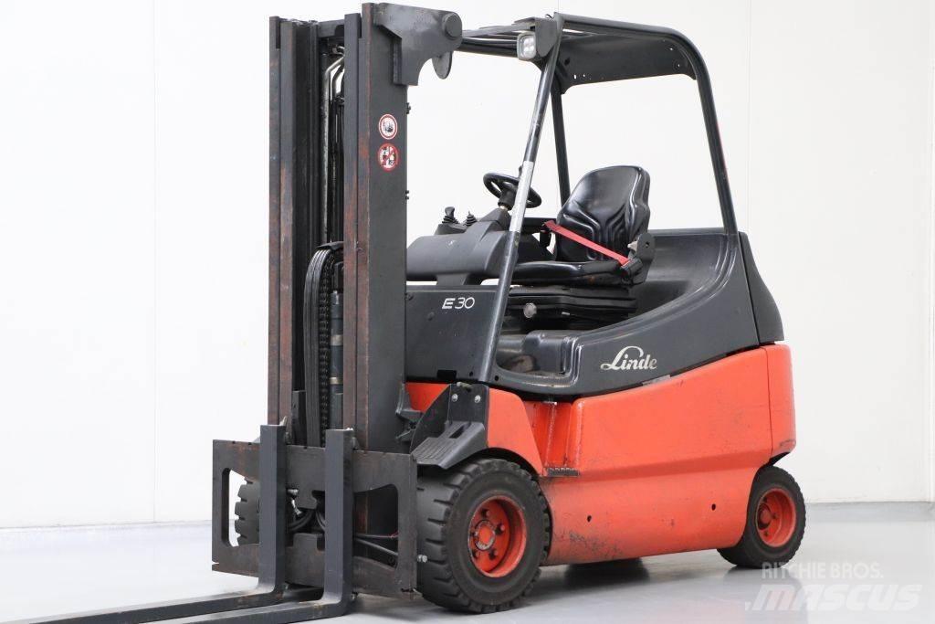 Linde E30/600-02 Електрически вилични кари-повдигачи