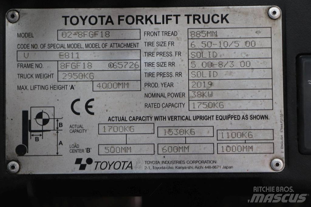 Toyota 02-8FGF18 Камиони с АГУ
