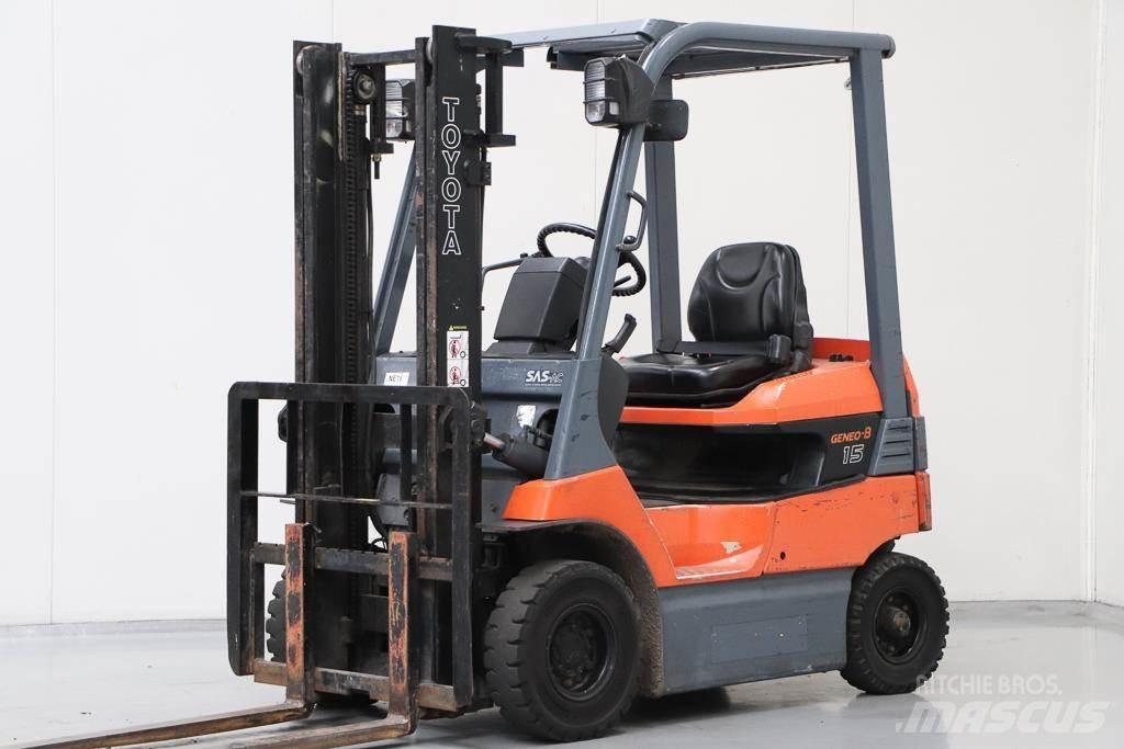 Toyota 7FB15 Електрически вилични кари-повдигачи