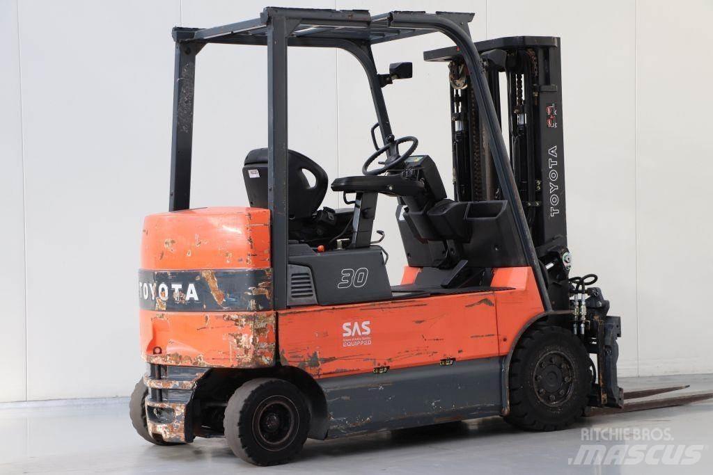 Toyota 7FBMF30 Електрически вилични кари-повдигачи