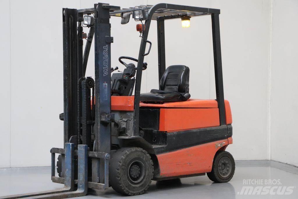 Toyota FBMF25 Електрически вилични кари-повдигачи