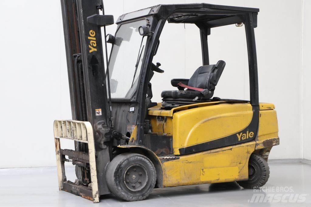 Yale ERP35VL Електрически вилични кари-повдигачи