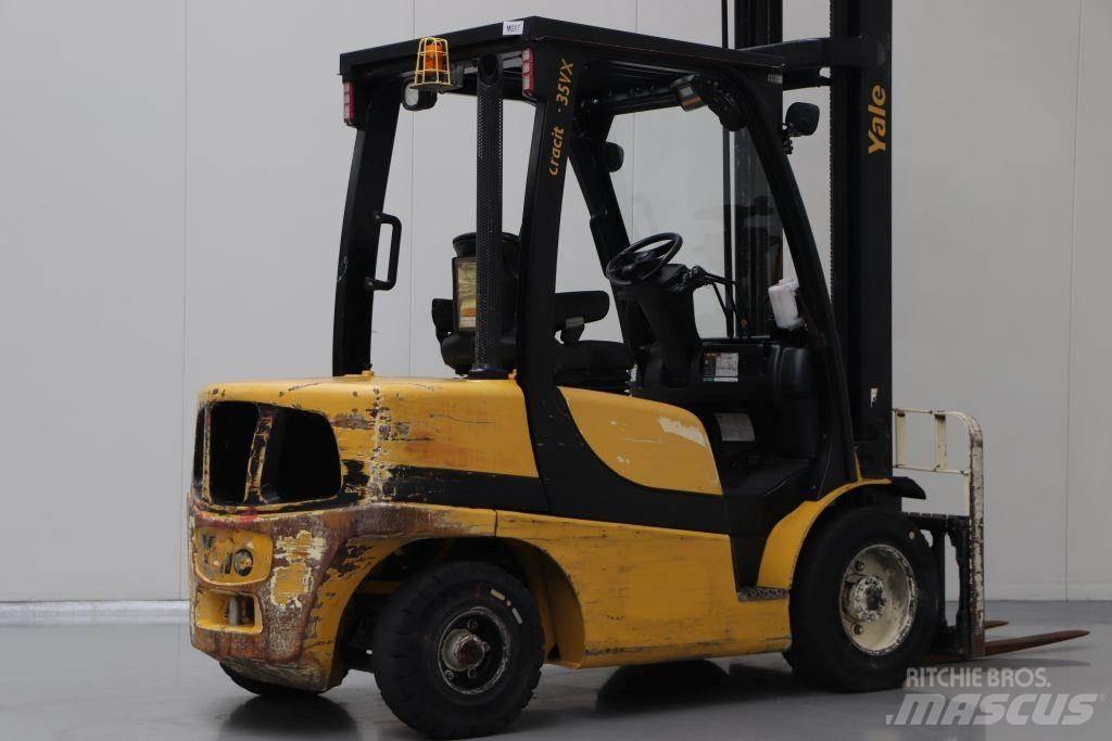 Yale GDP35VX Дизелови камиони