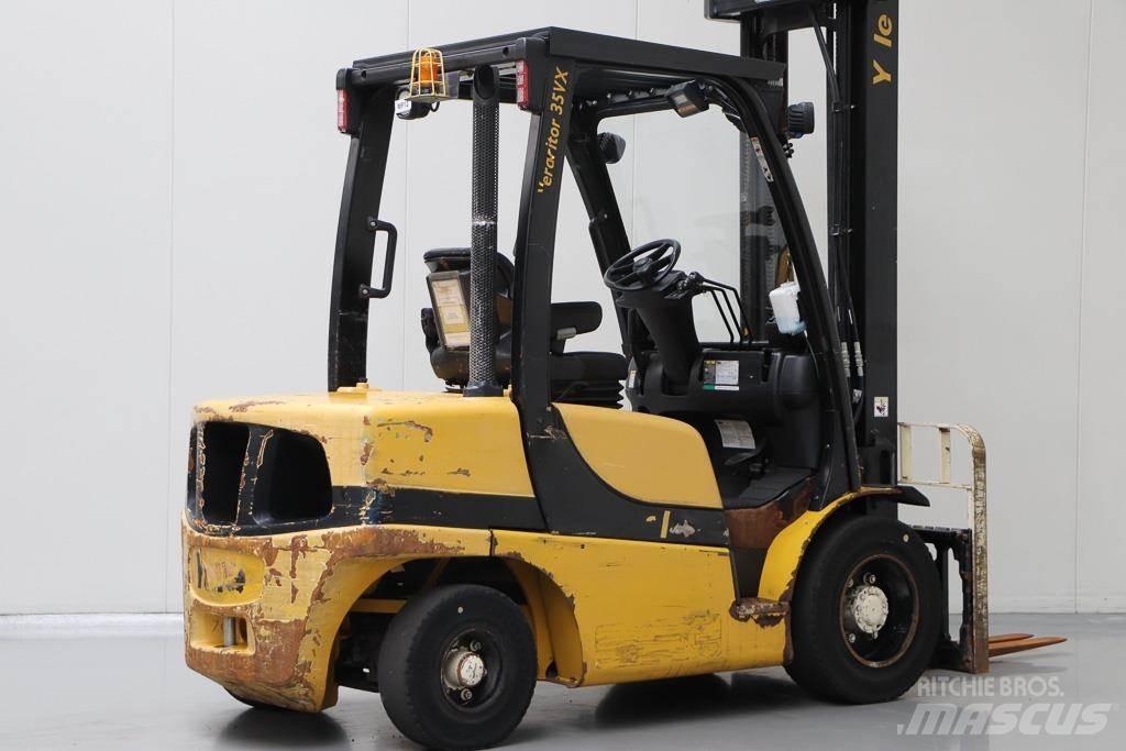 Yale GDP35VX Дизелови камиони