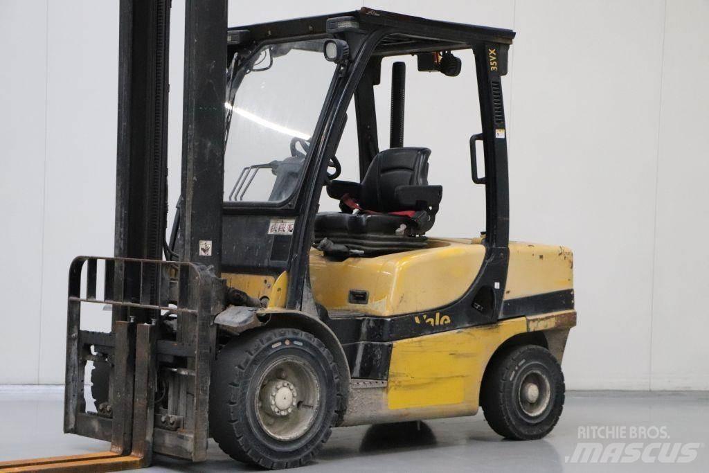 Yale GDP35VX Дизелови камиони