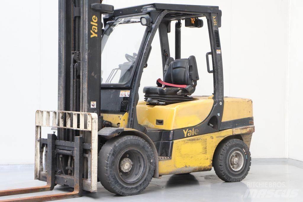 Yale GDP35VX Дизелови камиони