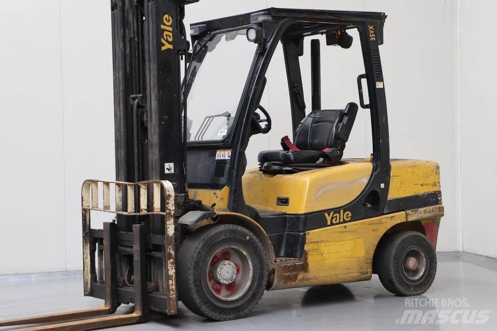 Yale GDP35VX Дизелови камиони