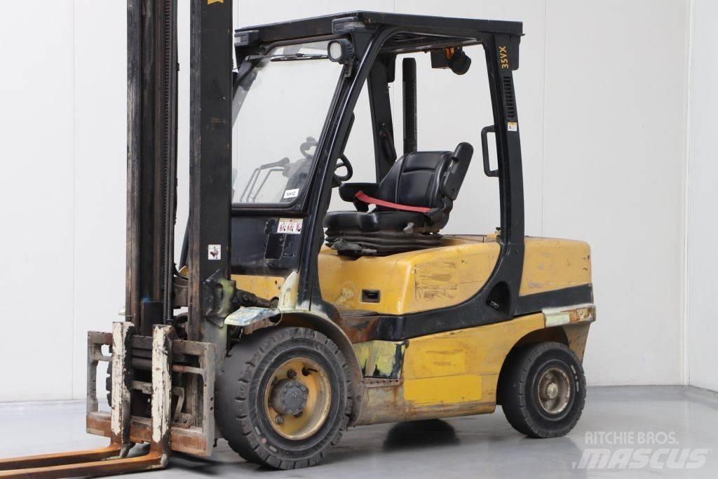 Yale GDP35VX Дизелови камиони