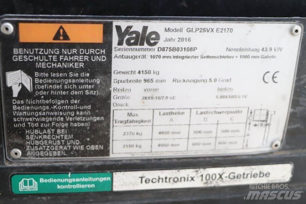 Yale GLP25VX Камиони с АГУ