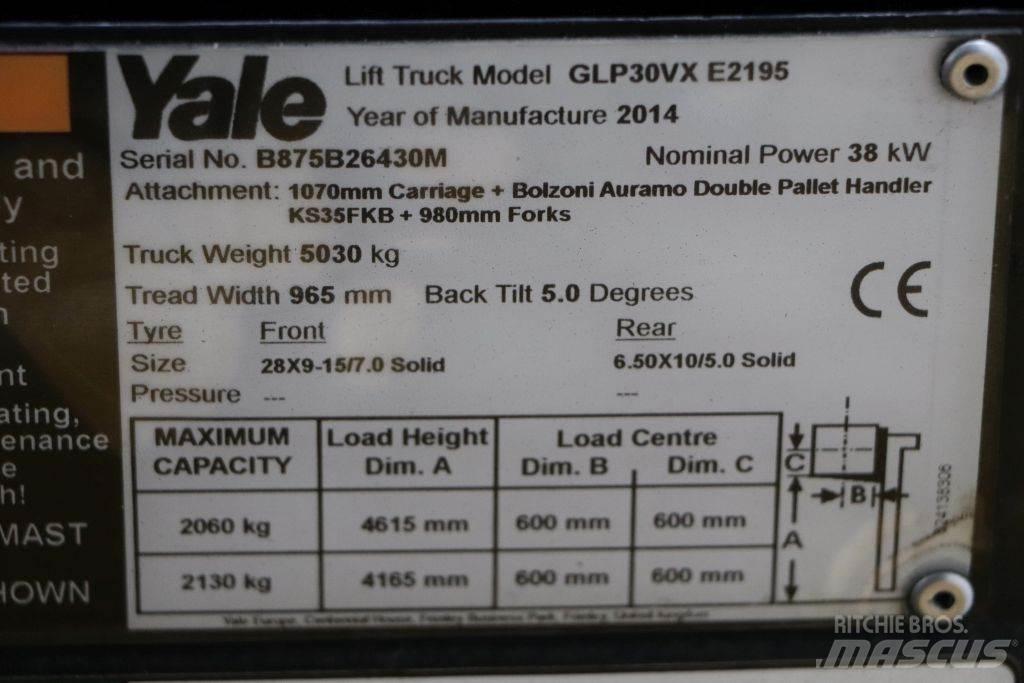 Yale GLP30VX Камиони с АГУ