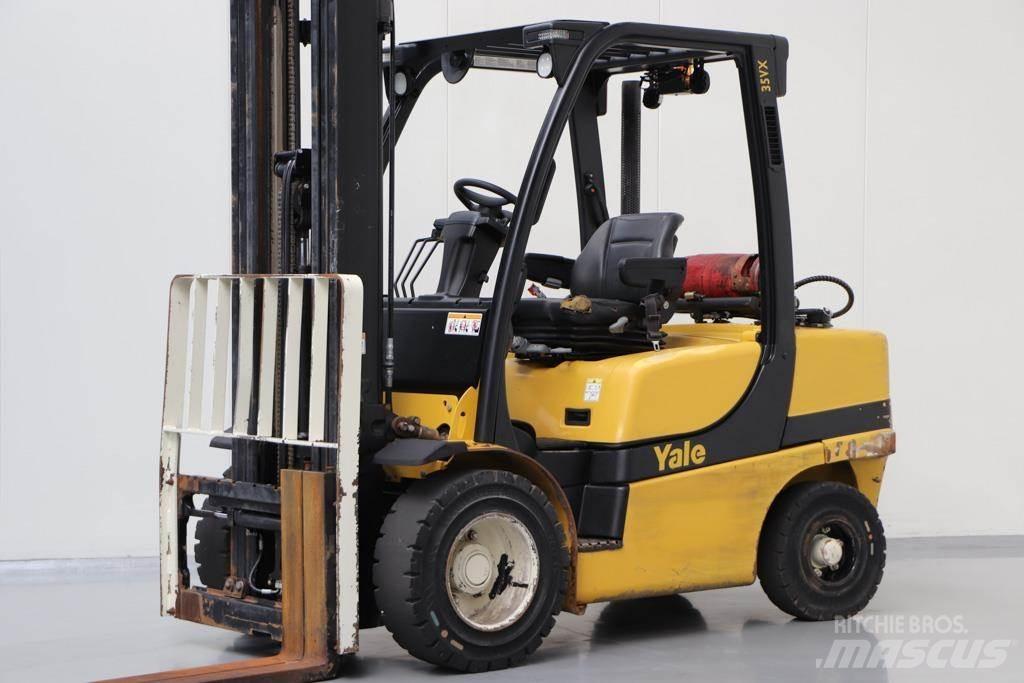 Yale GLP35VX Камиони с АГУ