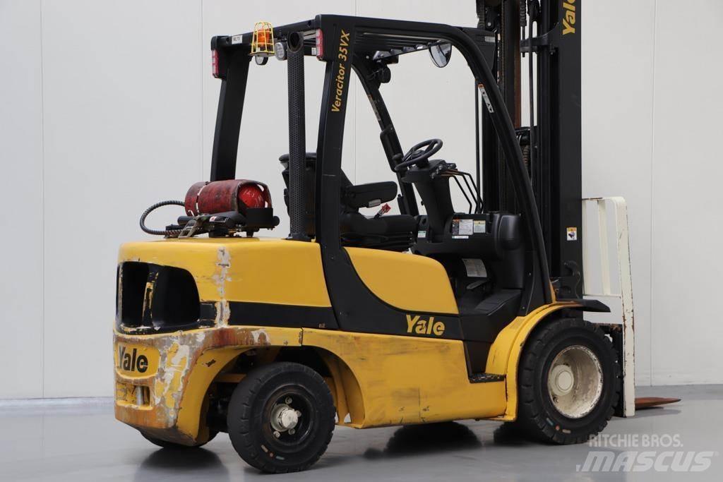 Yale GLP35VX Камиони с АГУ