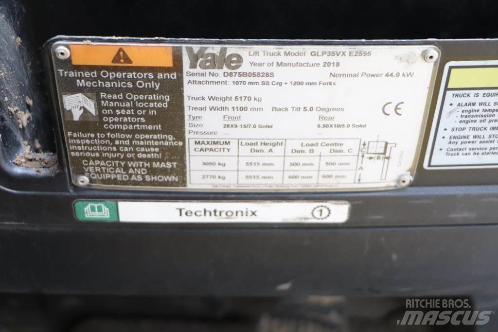 Yale GLP35VX Камиони с АГУ