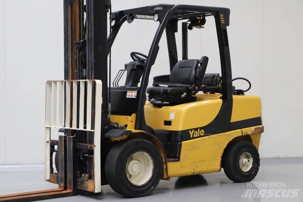 Yale GLP35VX Камиони с АГУ
