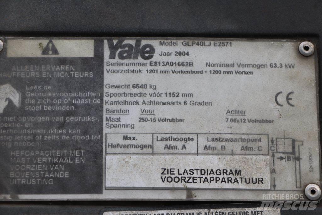 Yale GLP40LJ Камиони с АГУ