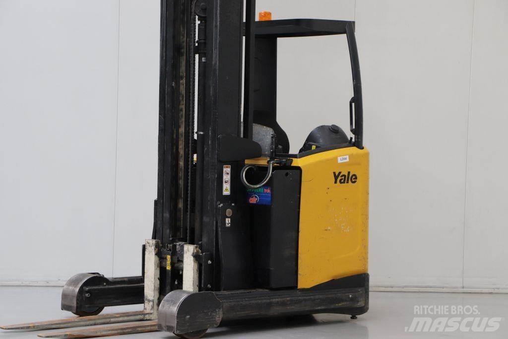 Yale MR20HD Ретрак/ Високоповдигач с изместване на вилката напред