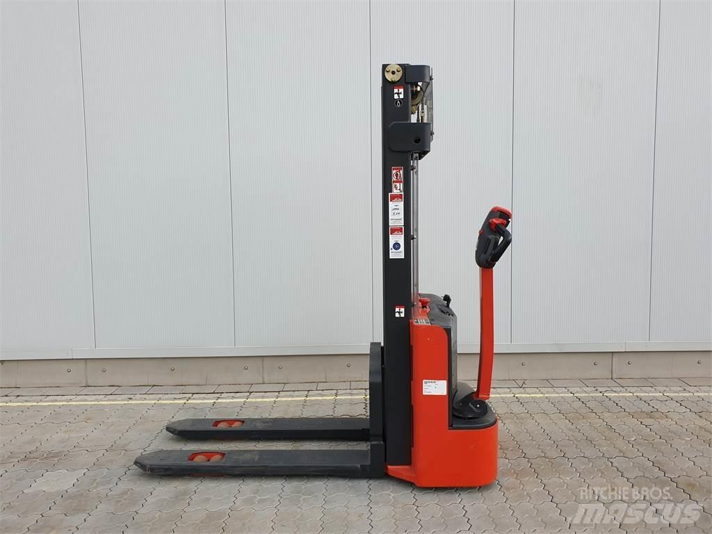 Linde #N/A Колички високоповдигачи с теглич