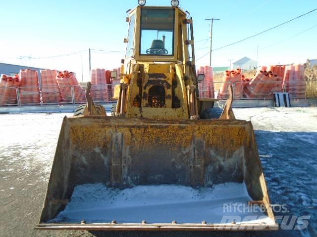 CAT 920 Колесни товарачи