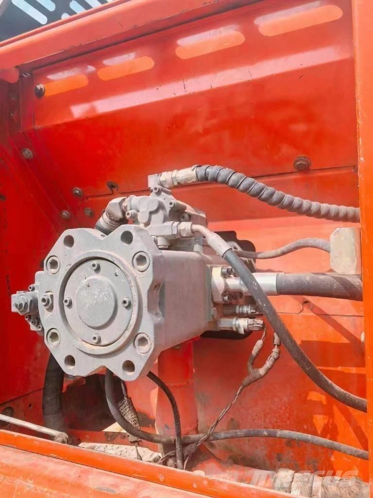 Doosan DX 260 Верижен екскаватор