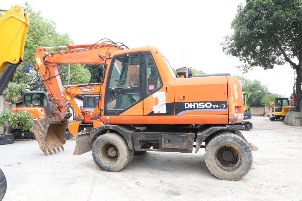 Doosan DH 150 W-7 Колесни екскаватори