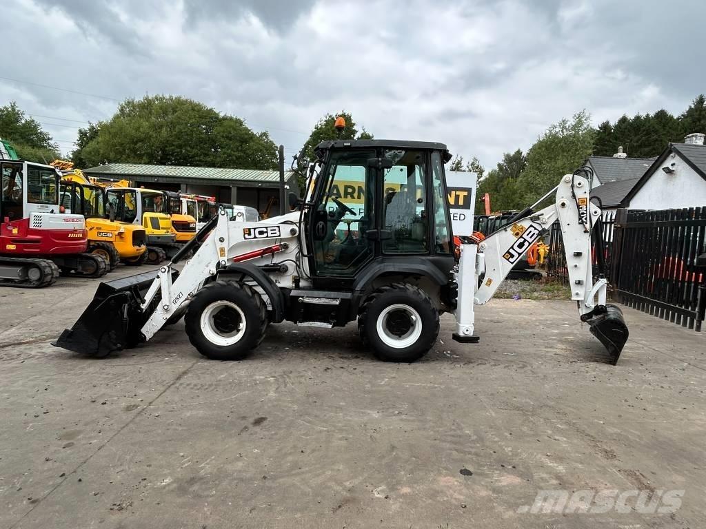 JCB 3 CX Товарач със заден ексватор